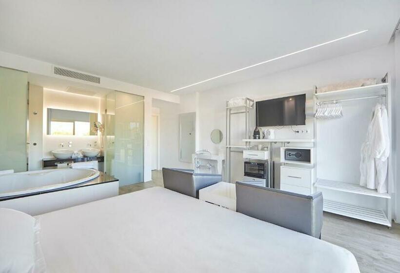 اتاق لوکس با وان آب گرم, Astoria Playa Adults Only 4 Sup