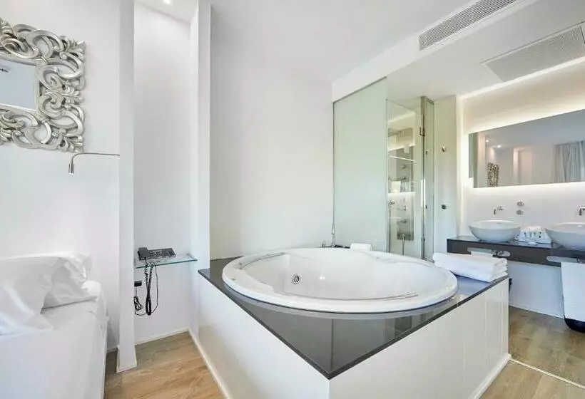اتاق لوکس با وان آب گرم, Astoria Playa Adults Only 4 Sup