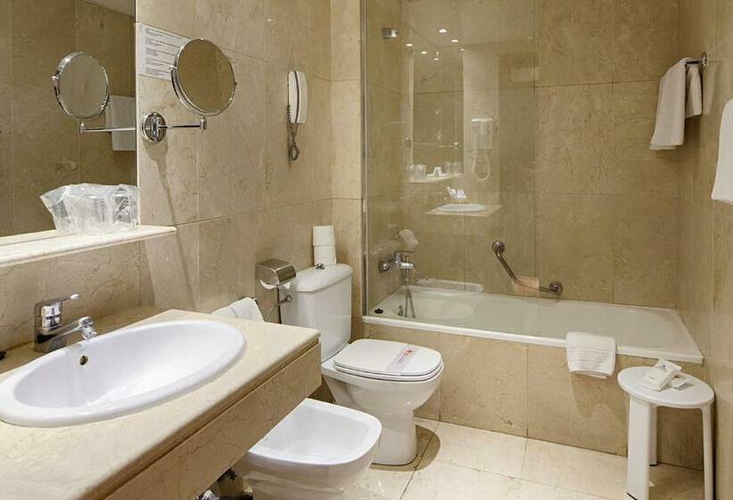 חדר סופריור, Atlantis