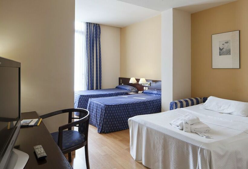 סוויטת ג'וניור, Atlantis