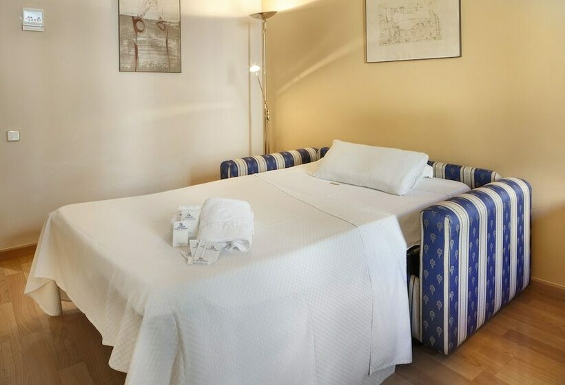 חדר סופריור, Atlantis