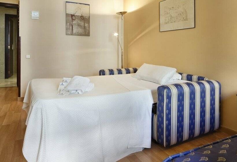 חדר סופריור, Atlantis