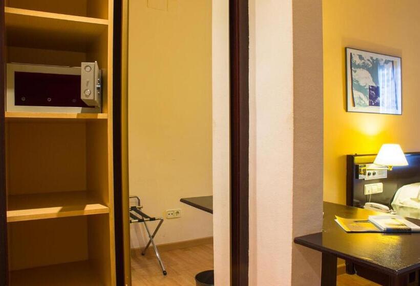 חדר סטנדרט, Atlantis