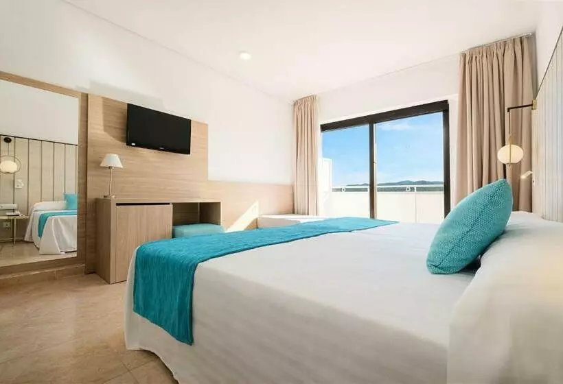 オーシャンビューのプレミアムルーム。, Azuline Hotel Bergantin