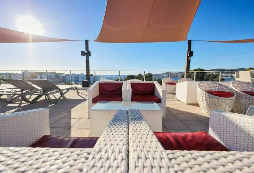 オーシャンビューのプレミアムルーム。, Azuline Hotel Bergantin