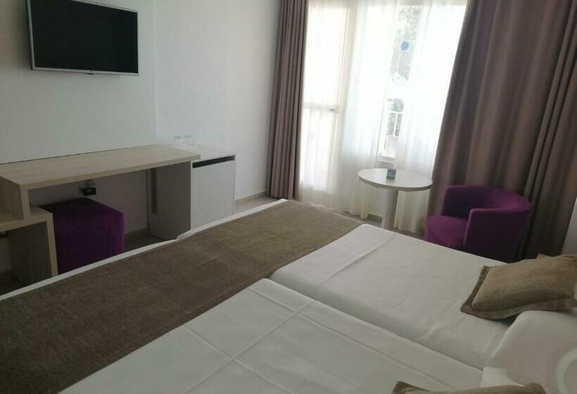 اتاق استاندارد سه نفره, Bahia Principe Sunlight Coral Playa