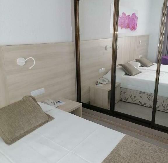 חדר סטנדרט לשלושה, Bahia Principe Sunlight Coral Playa