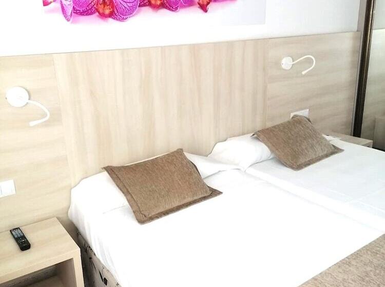 חדר סטנדרט נוף לים עם מרפסת, Bahia Principe Sunlight Coral Playa