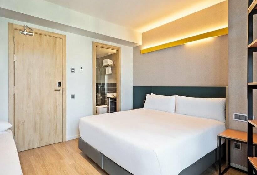 Номер Стандарт Трехместный, Brick Barcelona