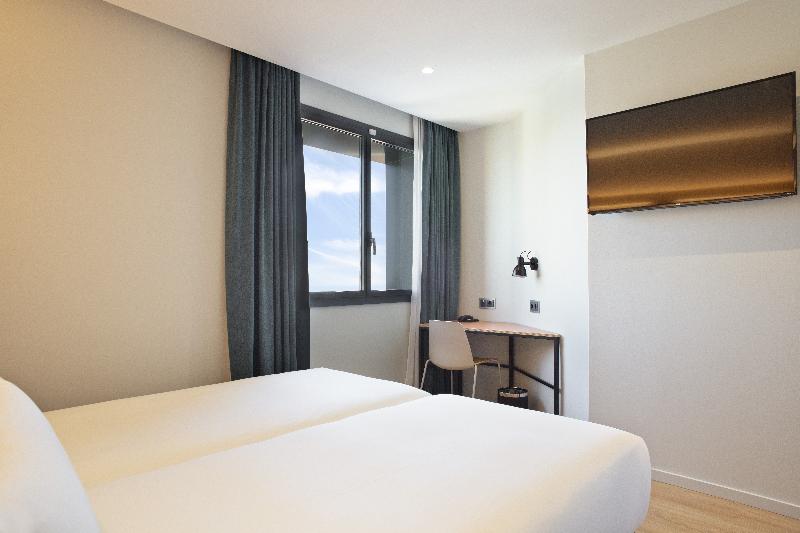 Номер Стандарт, Brick Barcelona