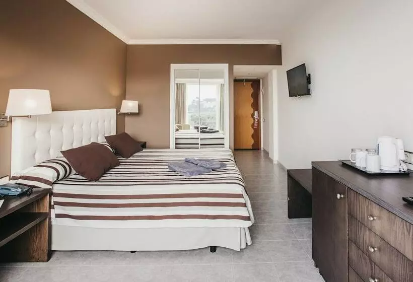オーシャンビュースタンダードルーム, Minura Cala Galdana & Apartamentos D Aljandar