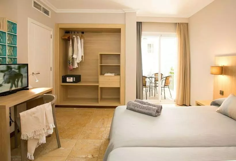プレステージスイート, Minura Cala Galdana & Apartamentos D Aljandar