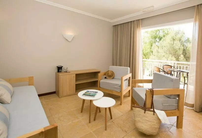 プレステージスイート, Minura Cala Galdana & Apartamentos D Aljandar