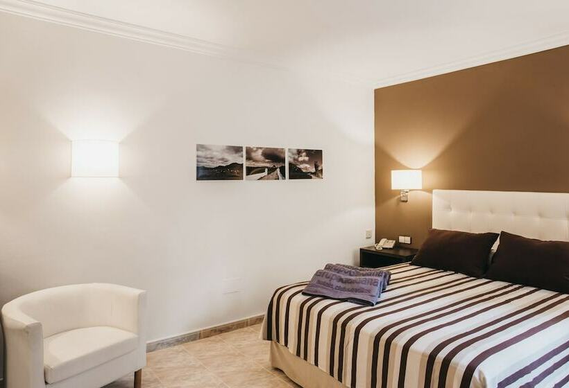 家庭间, Minura Cala Galdana & Apartamentos D Aljandar
