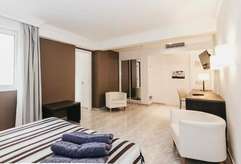 オーシャンビュースーペリアールーム, Minura Cala Galdana & Apartamentos D Aljandar