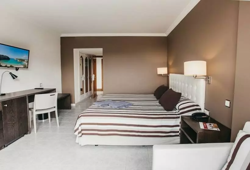 オーシャンビュースーペリアールーム, Minura Cala Galdana & Apartamentos D Aljandar