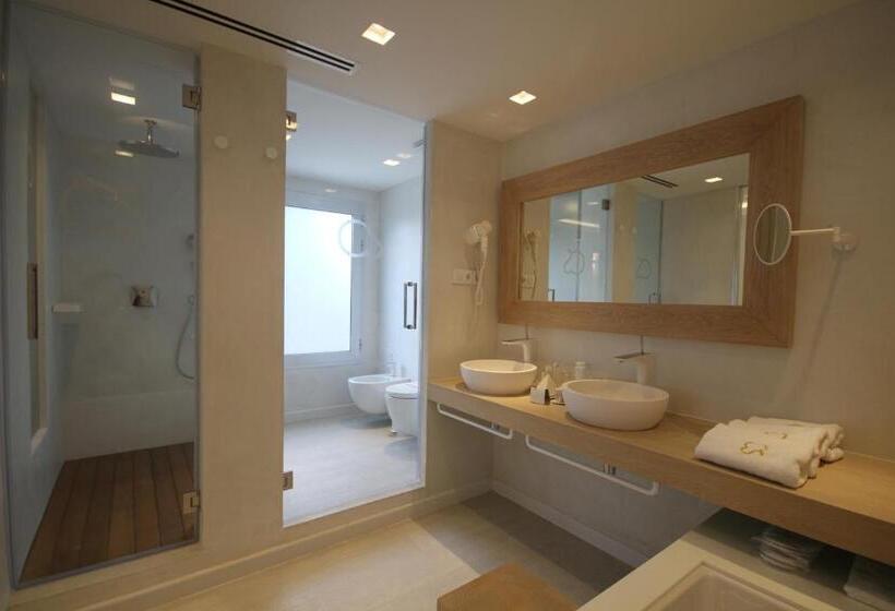 Люкс Вид на Море, Cala Saona & Spa