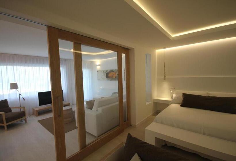 Люкс Вид на Море, Cala Saona & Spa