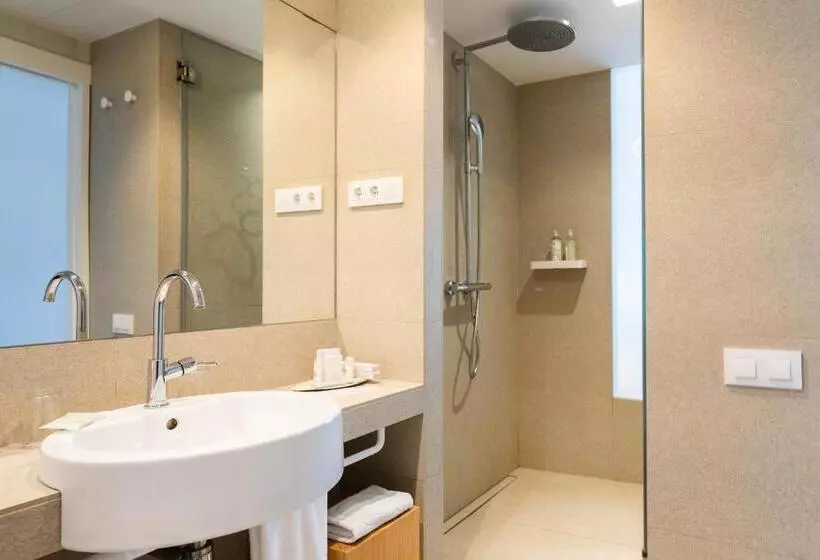 اتاق استاندارد با چشم‌انداز دریا, Cala Saona & Spa