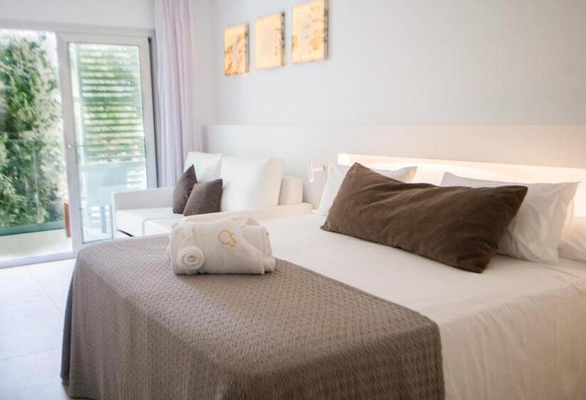 Номер Стандарт Вид на Горы, Cala Saona & Spa