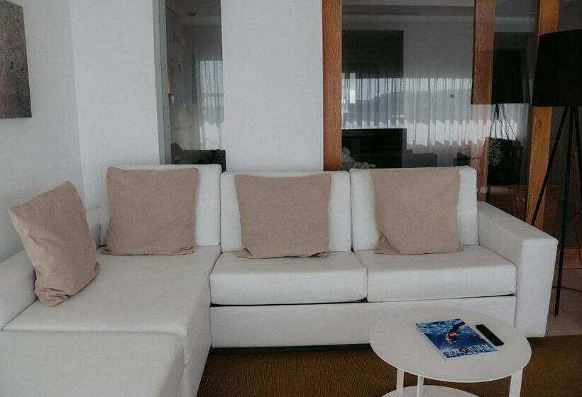 סוויטה נוף לים, Cala Saona & Spa