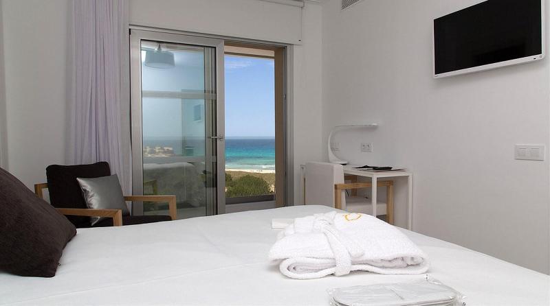 Номер Стандарт Вид на Море, Cala Saona & Spa