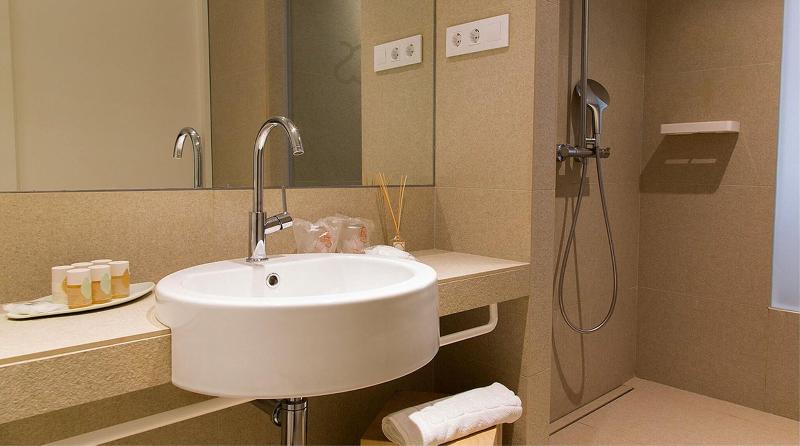 Номер Стандарт Вид на Море, Cala Saona & Spa