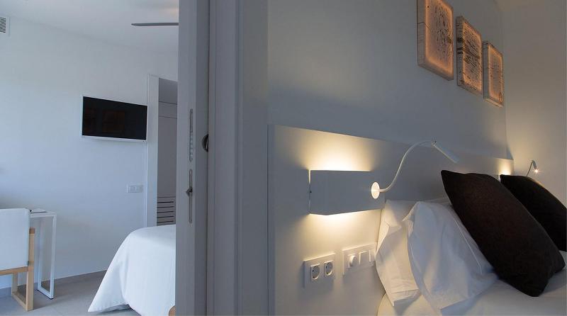 Номер Стандарт Вид на Море, Cala Saona & Spa