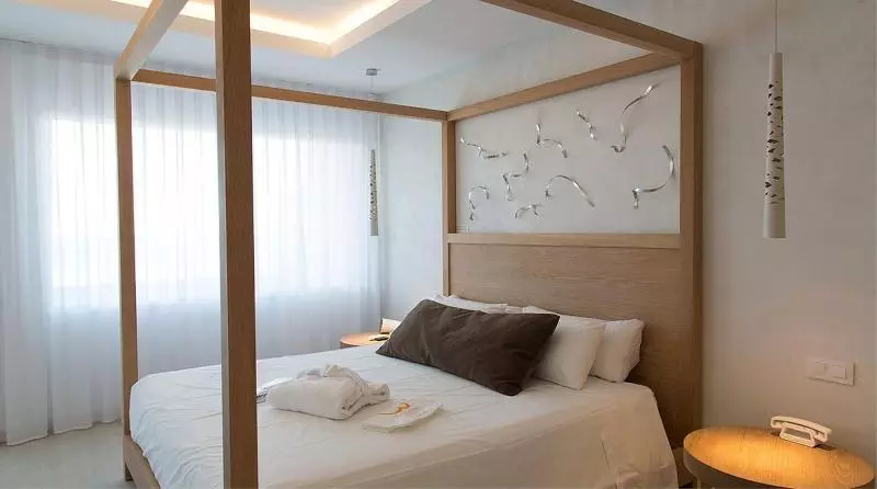 سوییت جونیور با چشم‌انداز دریا, Cala Saona & Spa