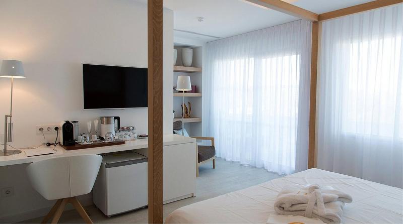 Полулюкс Вид на Море, Cala Saona & Spa