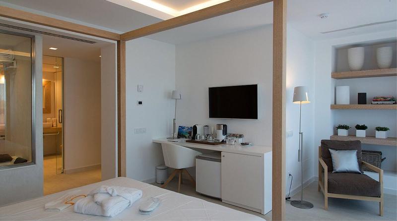 Полулюкс Вид на Море, Cala Saona & Spa