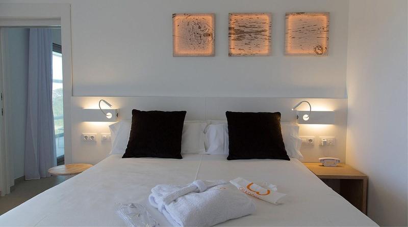 Номер Стандарт Вид на Море, Cala Saona & Spa