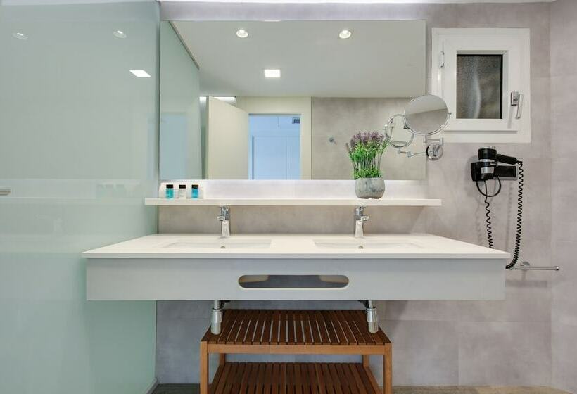 エクゼクティブルーム, Calipolis