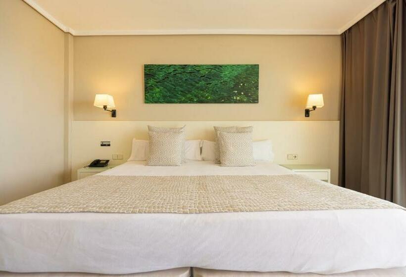 オーシャンビュースタンダードルーム, Calipolis