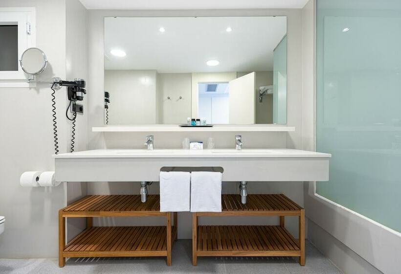 オーシャンビュースタンダードルーム, Calipolis