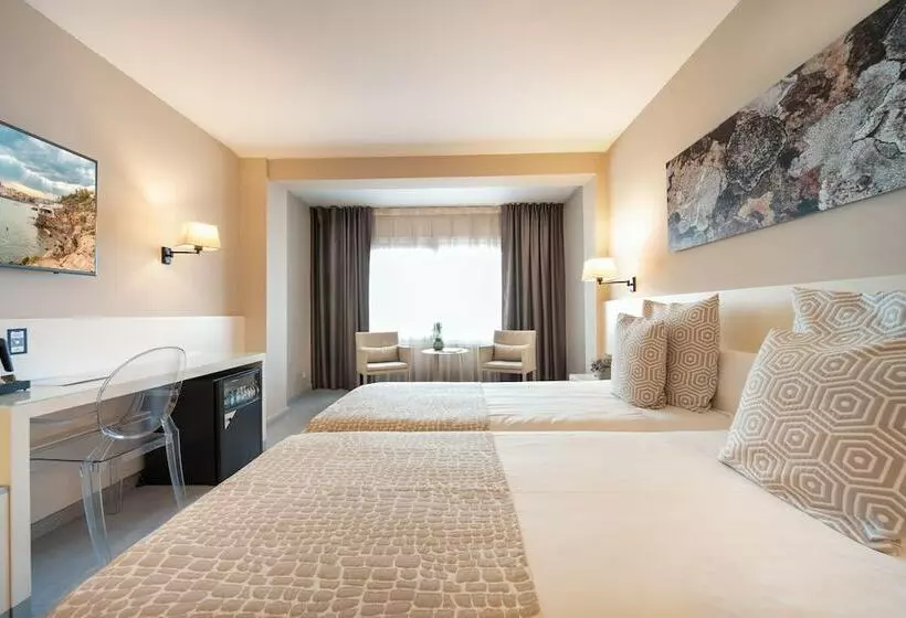 Standard Room, Calipolis