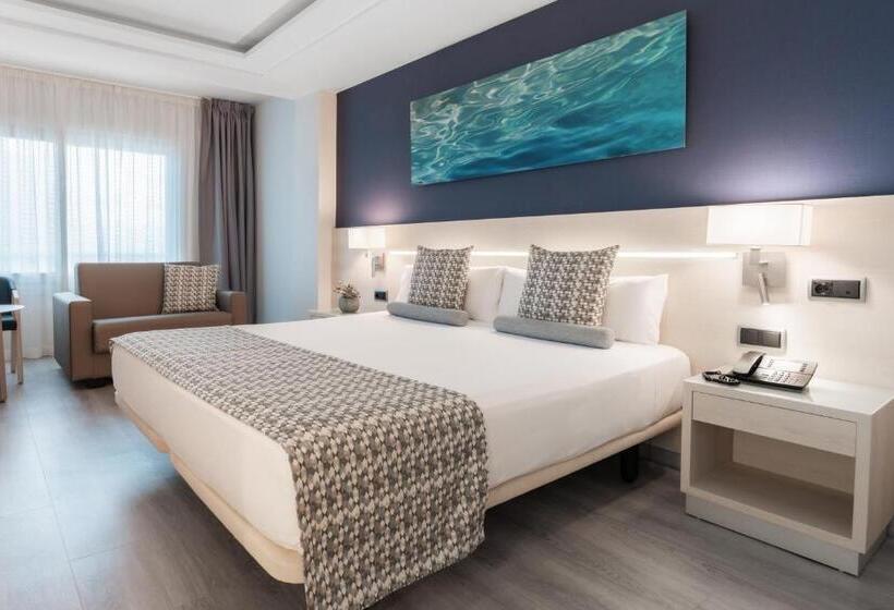 Habitació Triple Estàndard, Calipolis