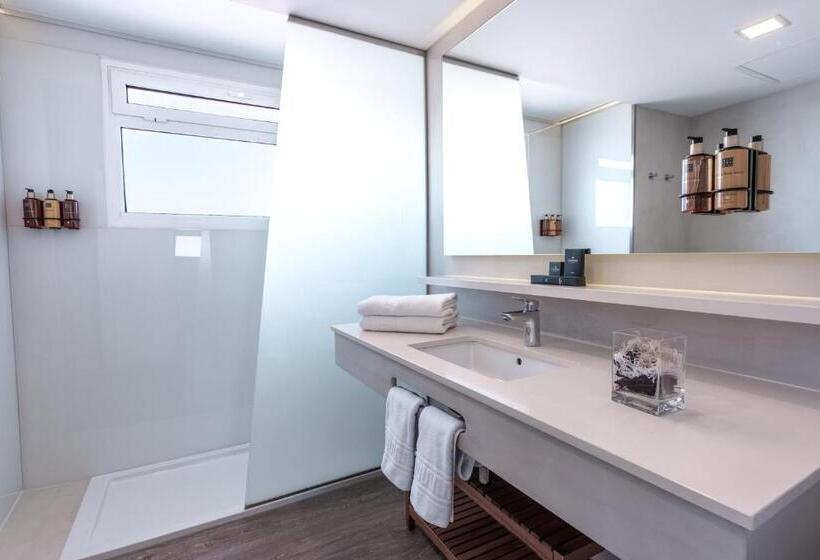 オーシャンビュースーペリアールーム, Calipolis