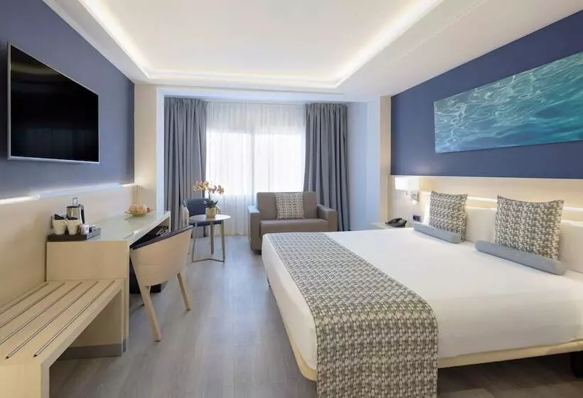 Standard Triple Room, Calipolis