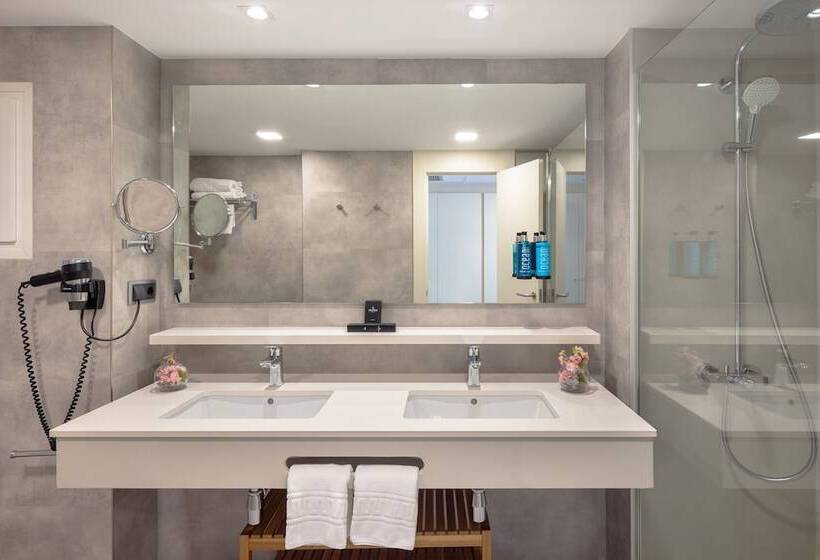 サイドオーシャンビュースタンダードルーム, Calipolis