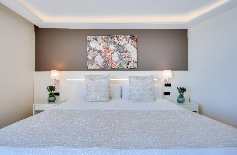 オーシャンビュースタンダードルーム, Calipolis