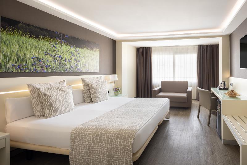 Habitació Triple Estàndard, Calipolis