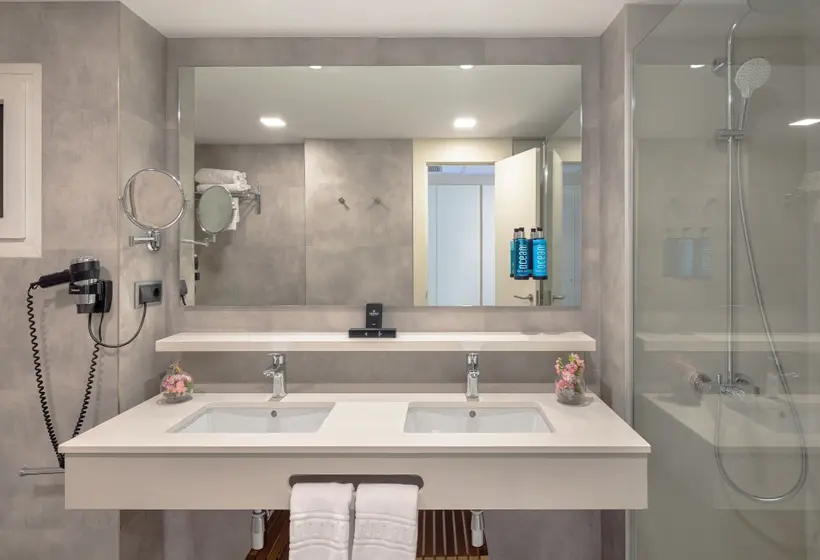 Quarto standard vista mar lateral, Calipolis