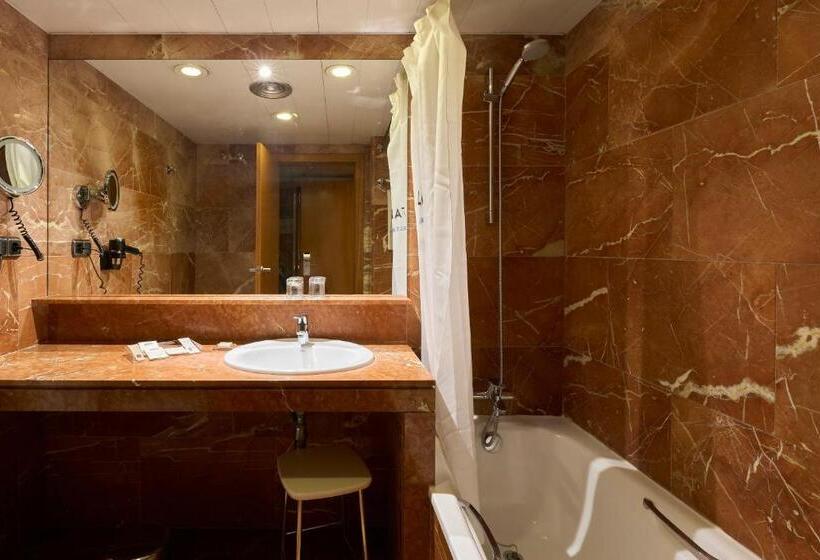 اتاق استاندارد, Catalonia Plaza Catalunya