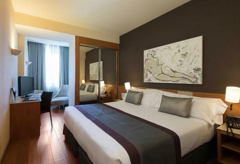 اتاق پرمیوم, Catalonia Plaza Catalunya