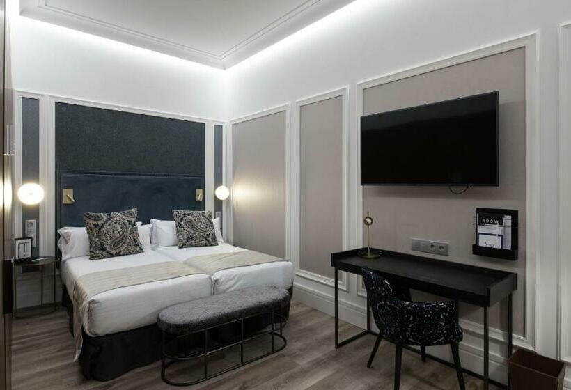 اتاق پرمیوم, Catalonia Plaza Catalunya