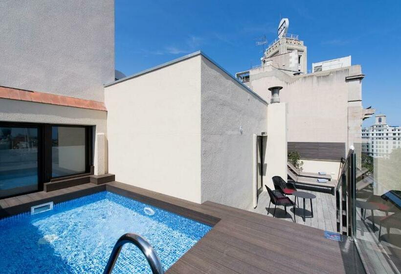 سوییت جونیور, Catalonia Plaza Catalunya