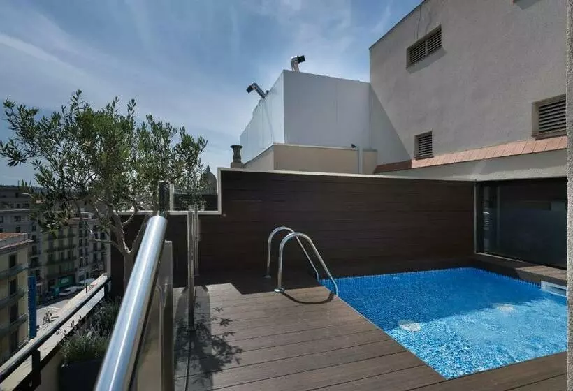 سوییت جونیور, Catalonia Plaza Catalunya