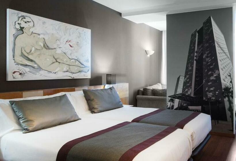 اتاق استاندارد سه نفره, Catalonia Plaza Catalunya