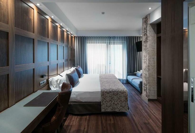 اتاق اجرایی, Catalonia Plaza Catalunya